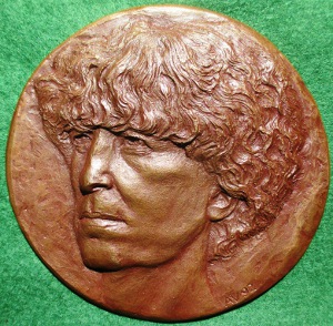 Elizabeth Frink medal 1992 by Avril Vaughan