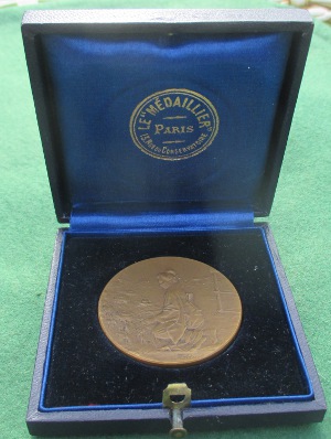 France, Japanese horticulture medal c,1900, Rivet