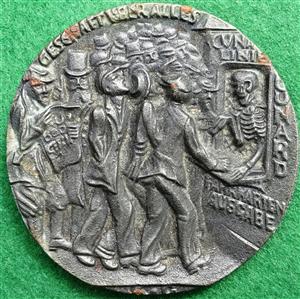 British Lusitania Medal 1915, iron, after Karl Goetz, in original box with propaganda leaflet